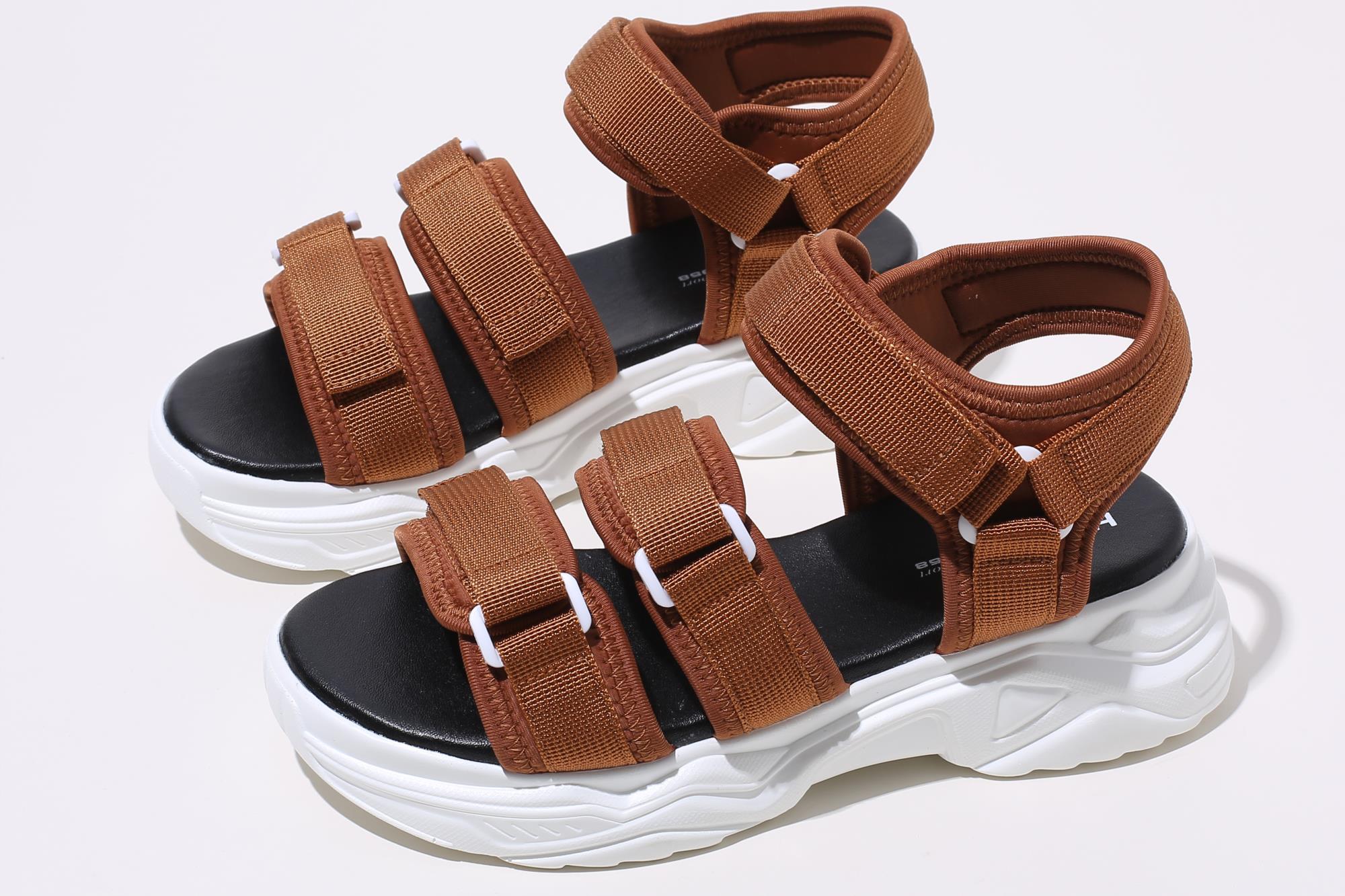 Hot Selling Good Quality New Design Latest Summer Sandals Shoes